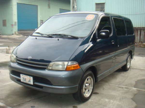 TOYOTA HIACE 照片1