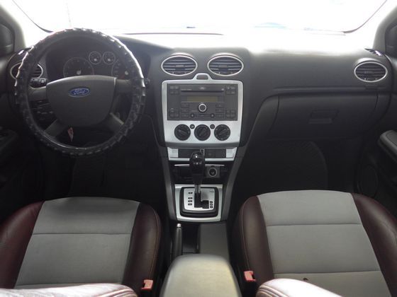Ford 福特/Focus 1.8 照片2