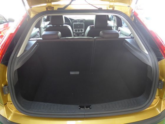 Ford 福特/Focus 1.8 照片9