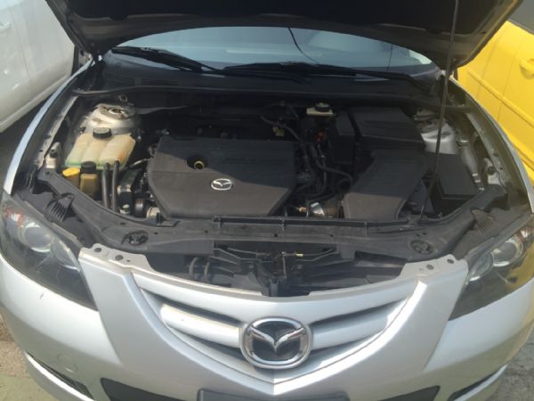 特價中 MAZDA3 照片6