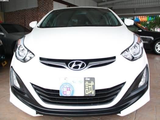 Hyundai【 ELANTRA 】 照片1