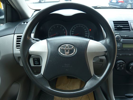 Toyota豐田  Altis 1.8 照片5