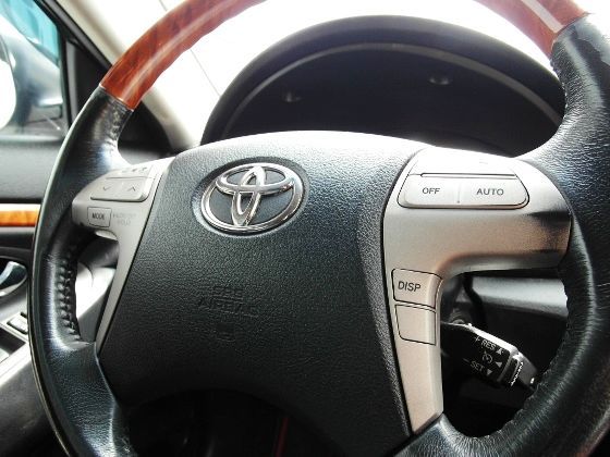 Toyota 豐田 Camry 2.0 照片3