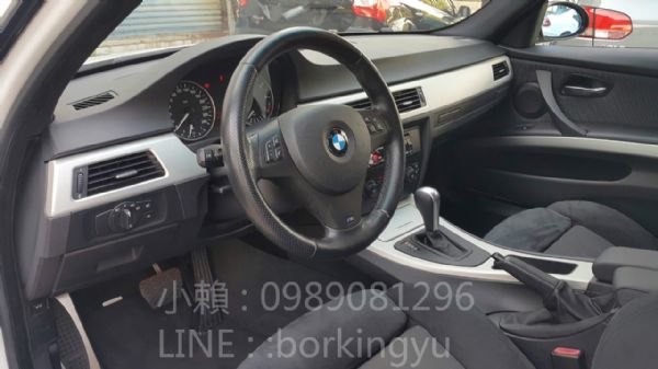 BMW323I 照片7