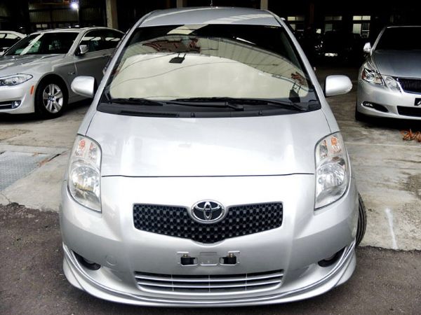 09 豐田 YARIS 1.5 /可貸款 照片2