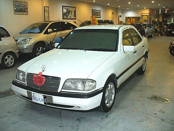 Benz 賓士 C200 2.0 照片5