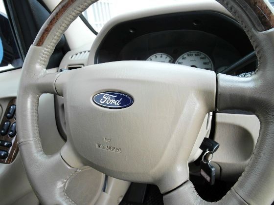 Ford 福特  Escape 2.3  照片3
