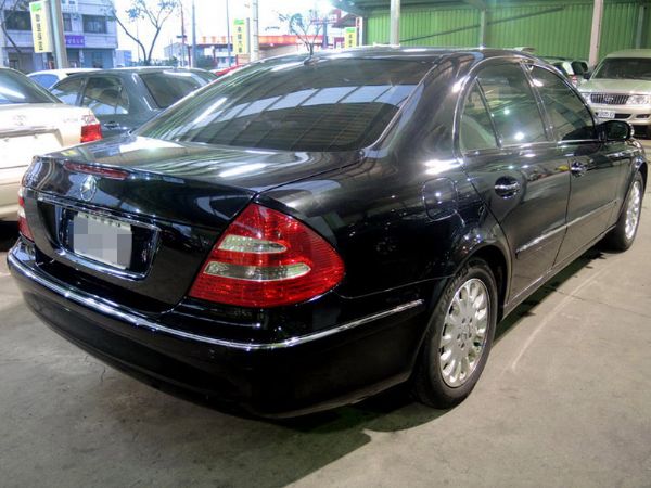 2003 BENZ E240 2.6 照片8