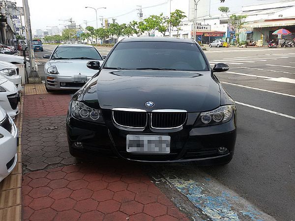 BMW 寶馬 320i 照片3