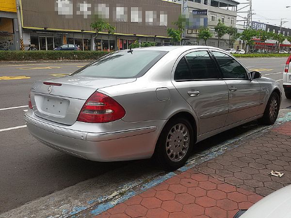 BENZ 賓士 E240 照片2