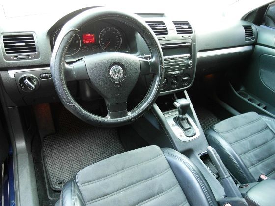 VW 福斯 Jetta TDI 2.0 照片8