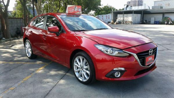 MAZDA 3 頂級 照片1