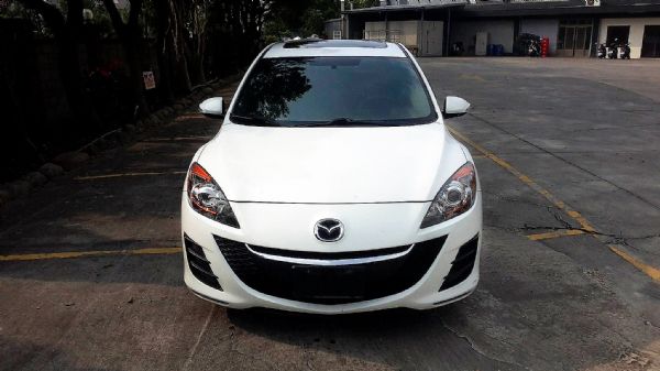 MAZDA 3  照片1