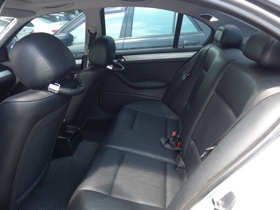 BMW 寶馬/318 I 照片7