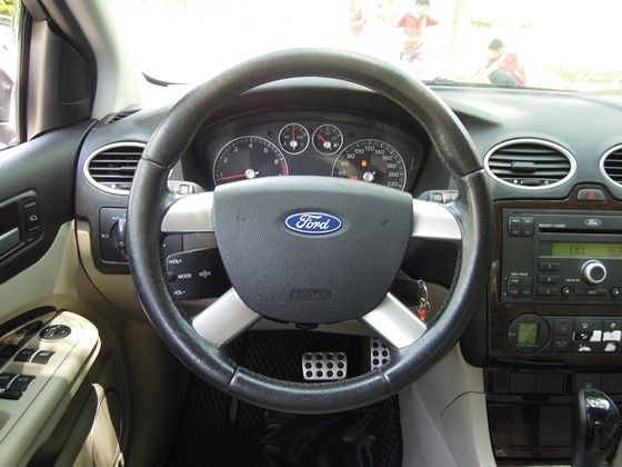 Ford 福特/Focus 1.8 照片3