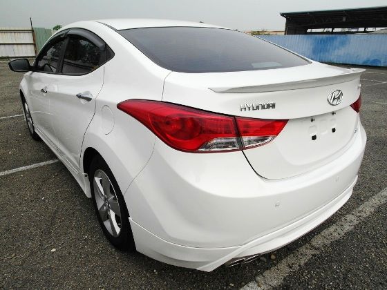 現代  Elantra 1.8 照片10