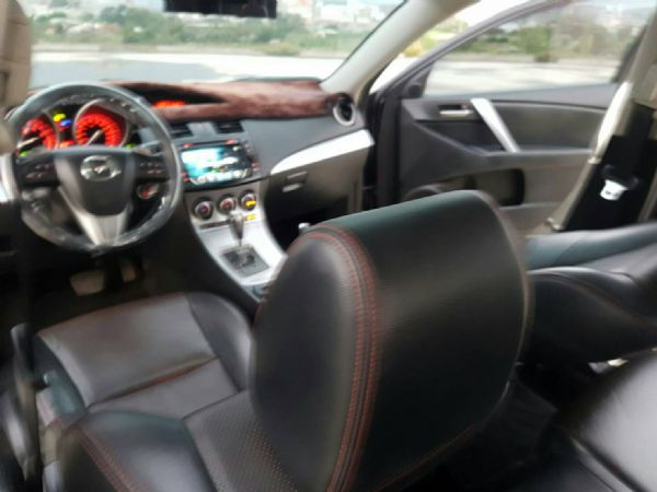 11年 馬自達3 新車入庫 照片7