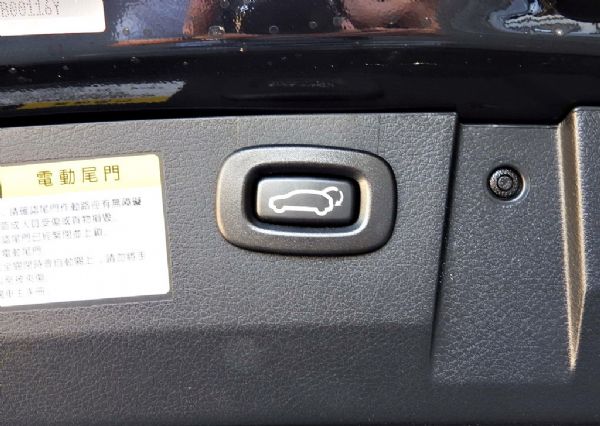 U7 2.2 4WD 免保人可全貸可超貸 照片6