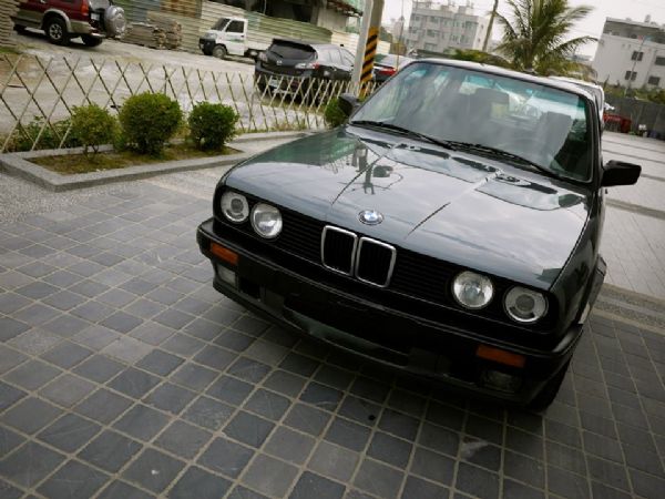 1989年 經典老鯊 E30 原廠手 照片3