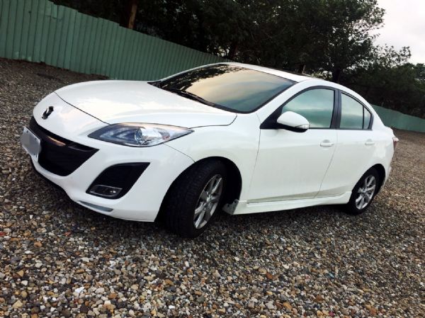 MAZDA3 4D 型男愛駒 照片1