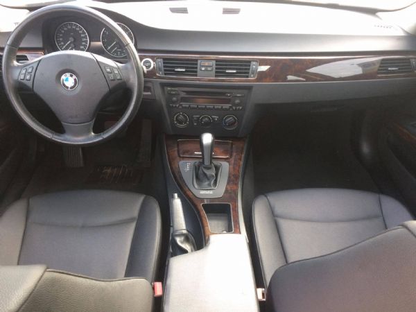 2005 BMW323I 2.5 照片4