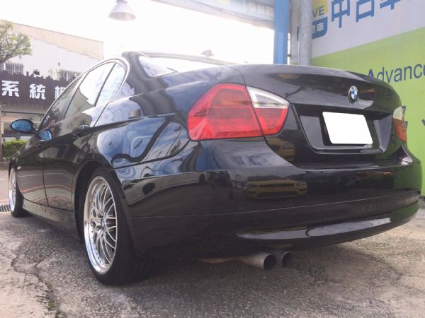 2005 BMW323I 2.5 照片8