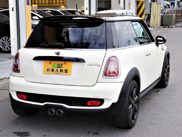 MINI 1.6 S 免保人可全貸可超貸 照片5