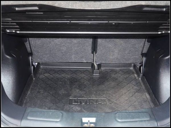 2009NISSAN LIVINA 照片5