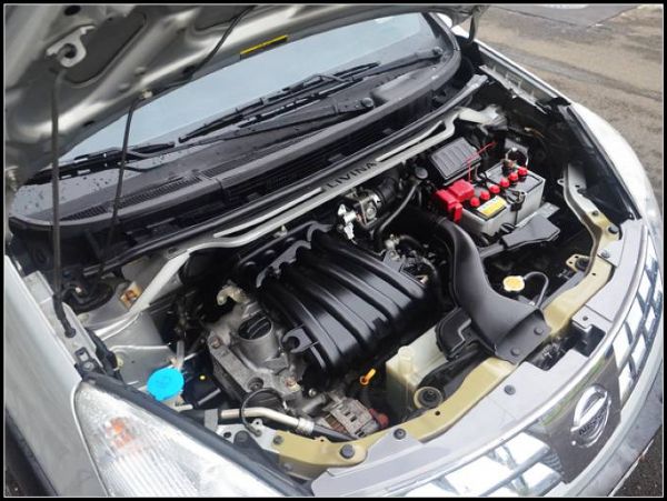 2009NISSAN LIVINA 照片6
