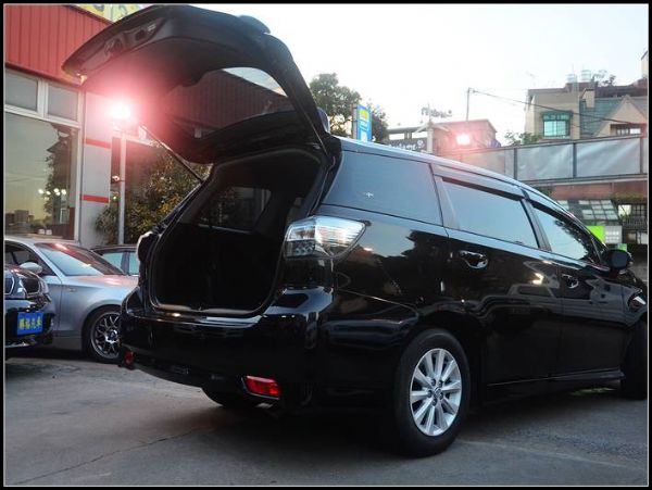 2014 TOYOTA WISH 照片8