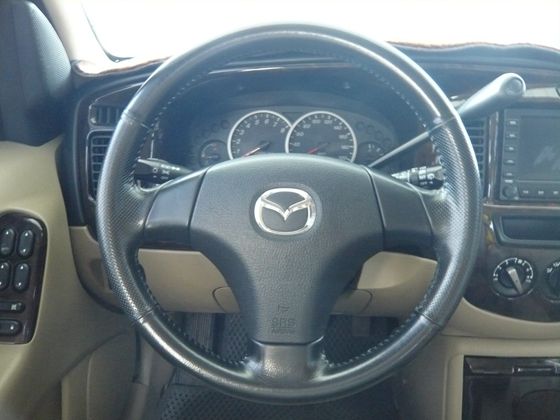 Mazda馬自達 Tribute 3.0 照片5