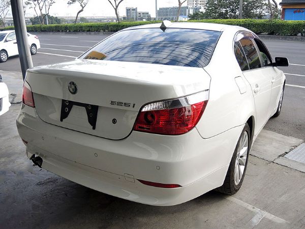 03年 BMW 525I 白 照片9