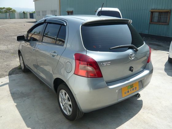 Toyota豐田  Yaris 1.5 照片10