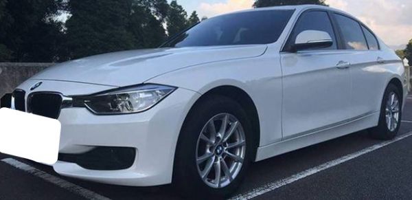 2015年 BMW 318D 照片1