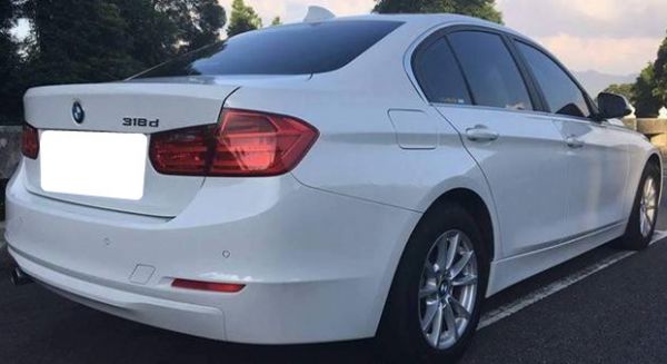 2015年 BMW 318D 照片2