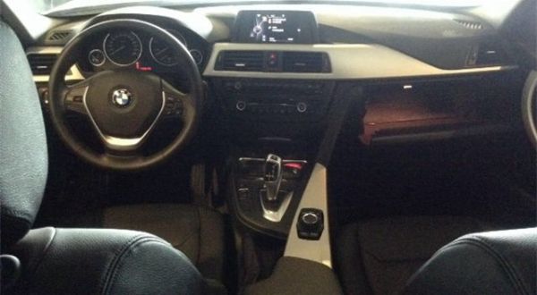 2015年 BMW 318D 照片3
