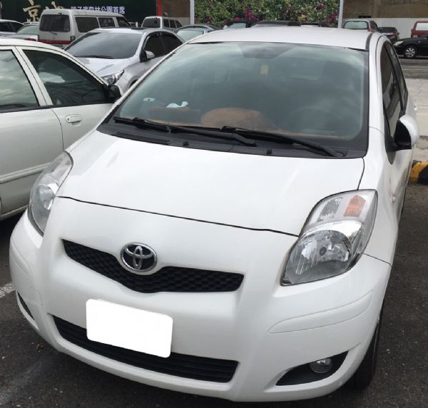 2009年 toyota Yaris 照片1