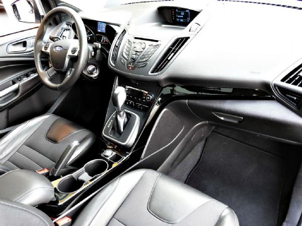 KUGA 1.5 免保人可全貸可超貸 照片9