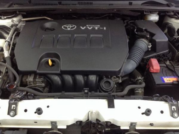 2013年 TOYOTA Altis 照片6