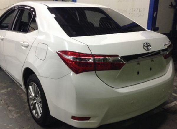 2015年 TOYOTA Altis 照片2