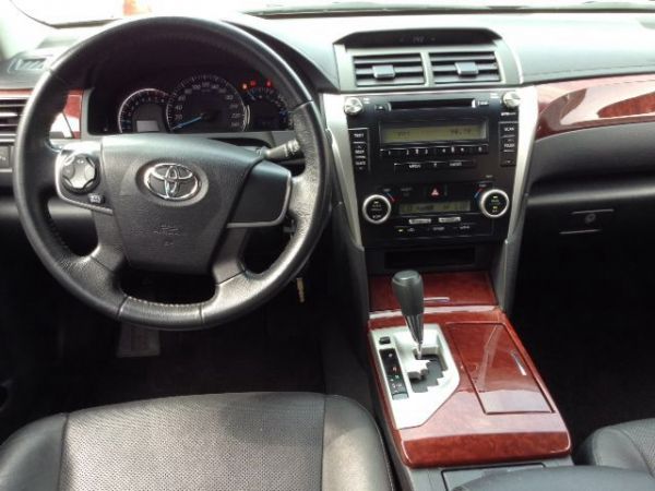 2013年 Toyota Camry 照片3