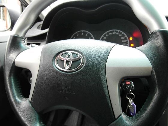 Toyota 豐田 Altis 1.8灰 照片3