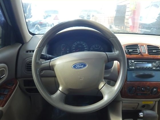Ford 福特  Activa 1.6 照片5
