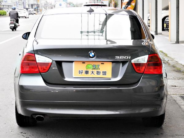 320i 2.0 免保人可全貸可超貸 照片3