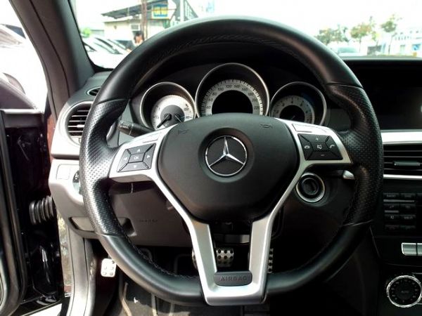 2014年 賓士 C250 黑 135萬 照片5