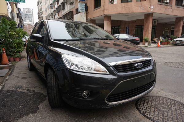 2009 ford focus 4D 照片1