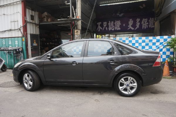 2009 ford focus 4D 照片10