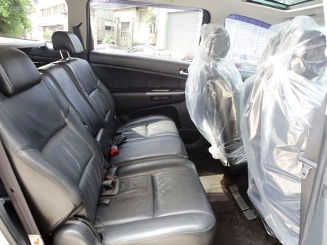 Toyota豐田  Wish 2.0 照片7