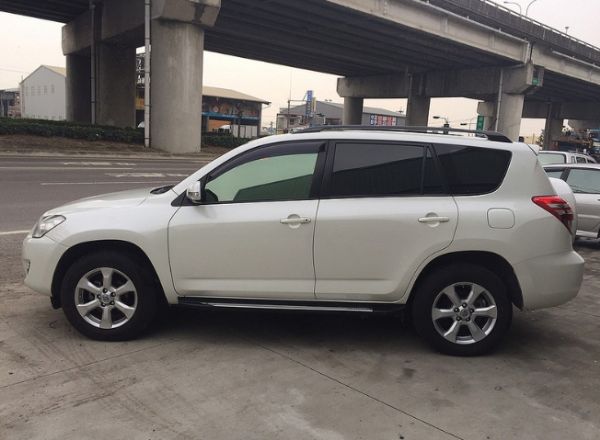 小鑫車業-豐田－RAV4 照片3