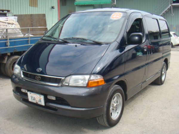 TOYOTA HIACE 照片1